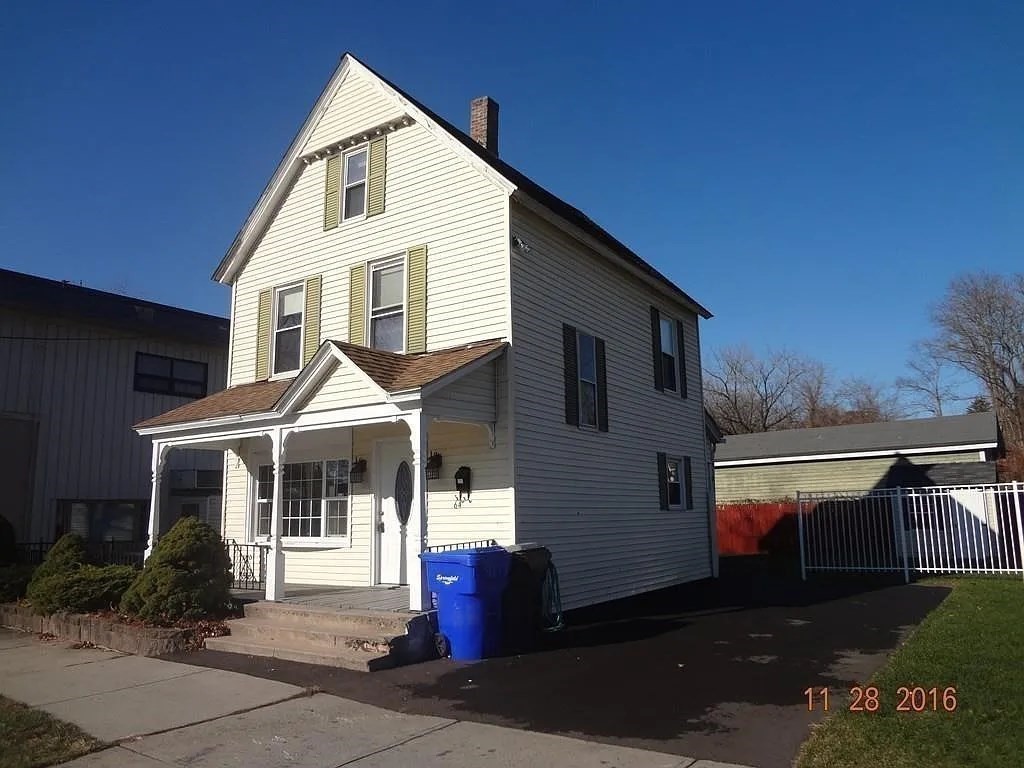 64 Berkshire Avenue Springfield, MA 01109 - Photo 3 of 24