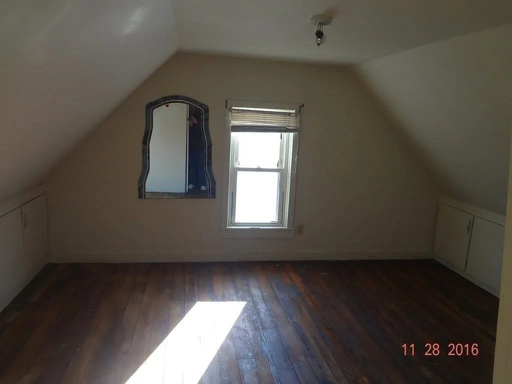 64 Berkshire Avenue Springfield, MA 01109 - Photo 7 of 24