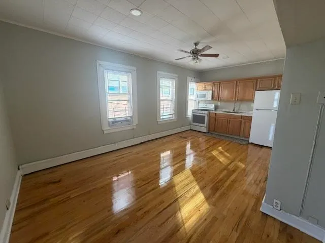 $2,700 | 212 Plainfield Avenue, Unit 2, Jersey City, NJ 07306