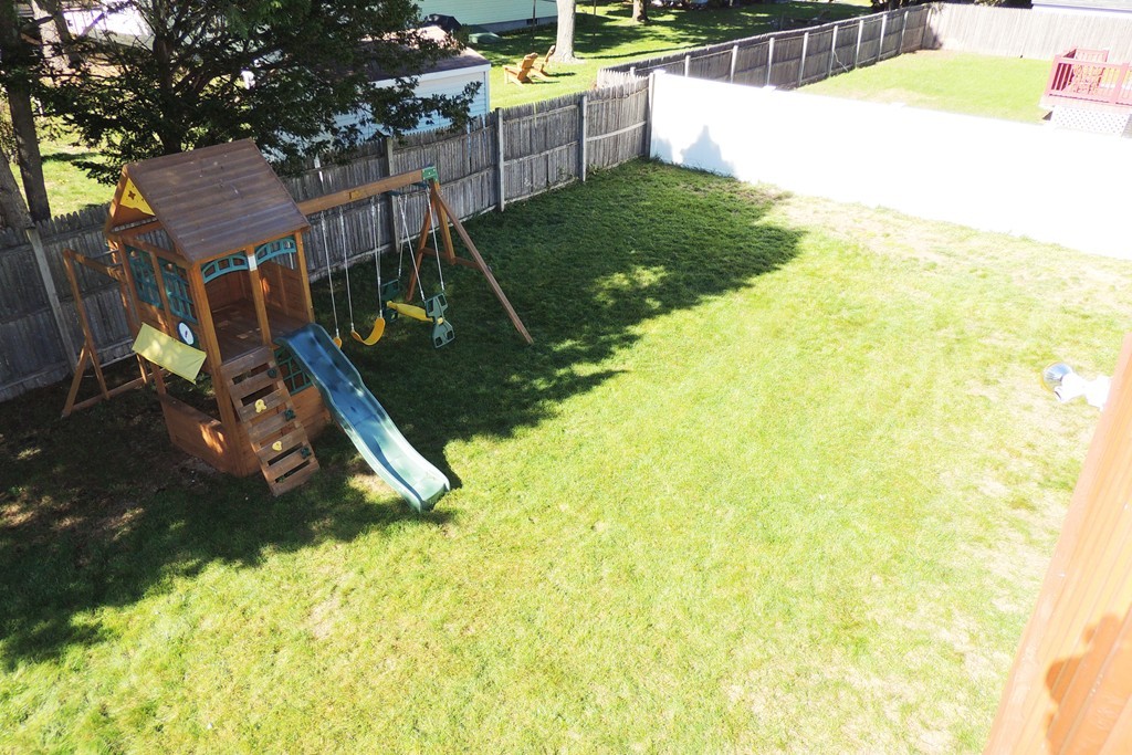 208 Jeffrey Road Springfield, MA 01119 - Photo 23 of 28