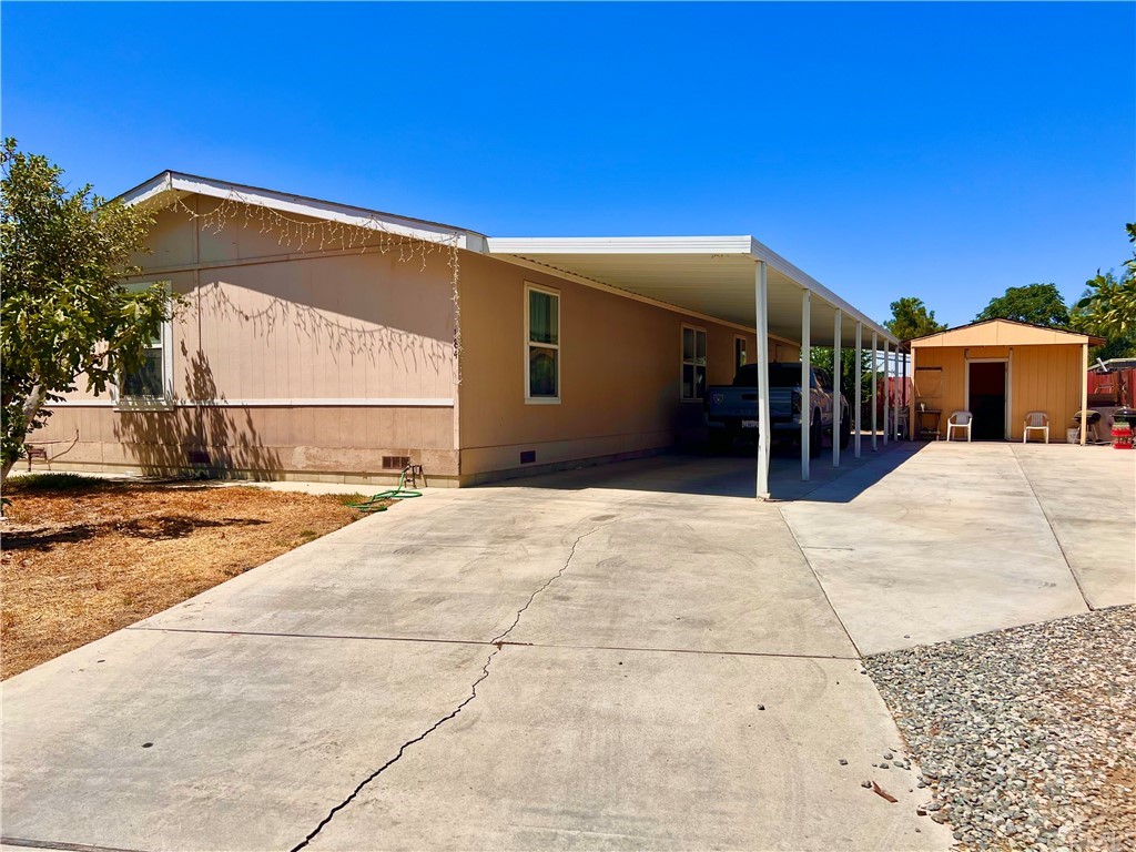 a view of a house with a outdoor space