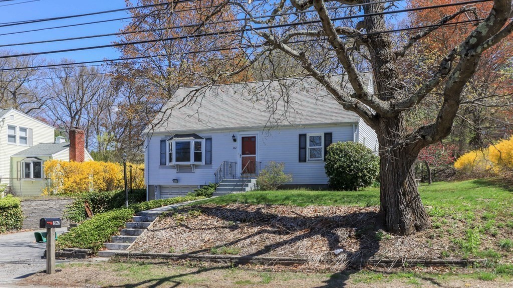 362 Concord Road Billerica, MA 01821 - Photo 2 of 37 Gallery Image 2