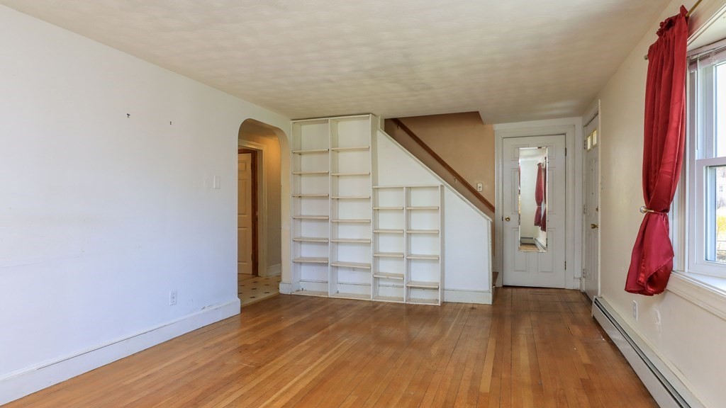 362 Concord Road Billerica, MA 01821 - Photo 6 of 37 Gallery Image 6