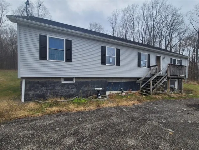 $194,900 | 2055 Markleton School Road, Rockwood, PA 15557