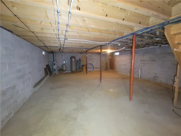 a view of a room with an empty space