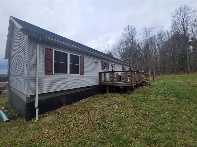 $194,900 | 2055 Markleton School Road, Rockwood, PA 15557