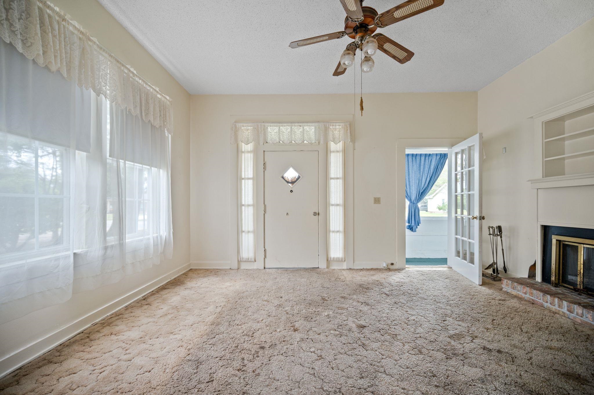 308 South Presley Street Atmore, AL 36502 - Photo 23 of 27 Entrance Foyer