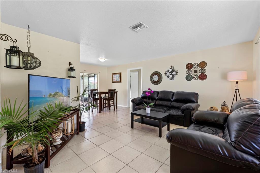 7233 Jasmine Road Fort Myers, FL 33967 - Photo 4 of 30