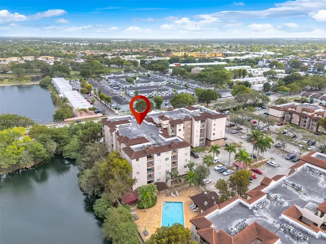 $2,050 | 15221 Southwest 80th Street, Unit 112, Miami, FL 33193