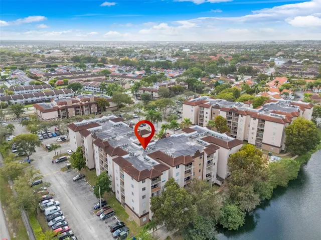 $2,050 | 15221 Southwest 80th Street, Unit 112, Miami, FL 33193
