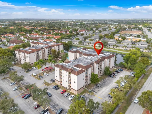 $2,050 | 15221 Southwest 80th Street, Unit 112, Miami, FL 33193