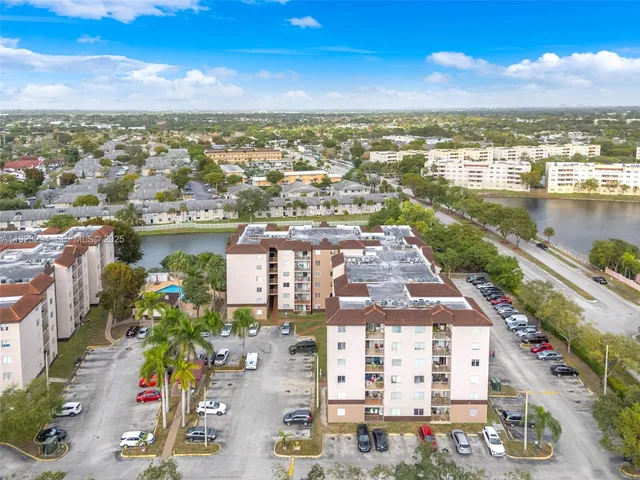 $2,050 | 15221 Southwest 80th Street, Unit 112, Miami, FL 33193