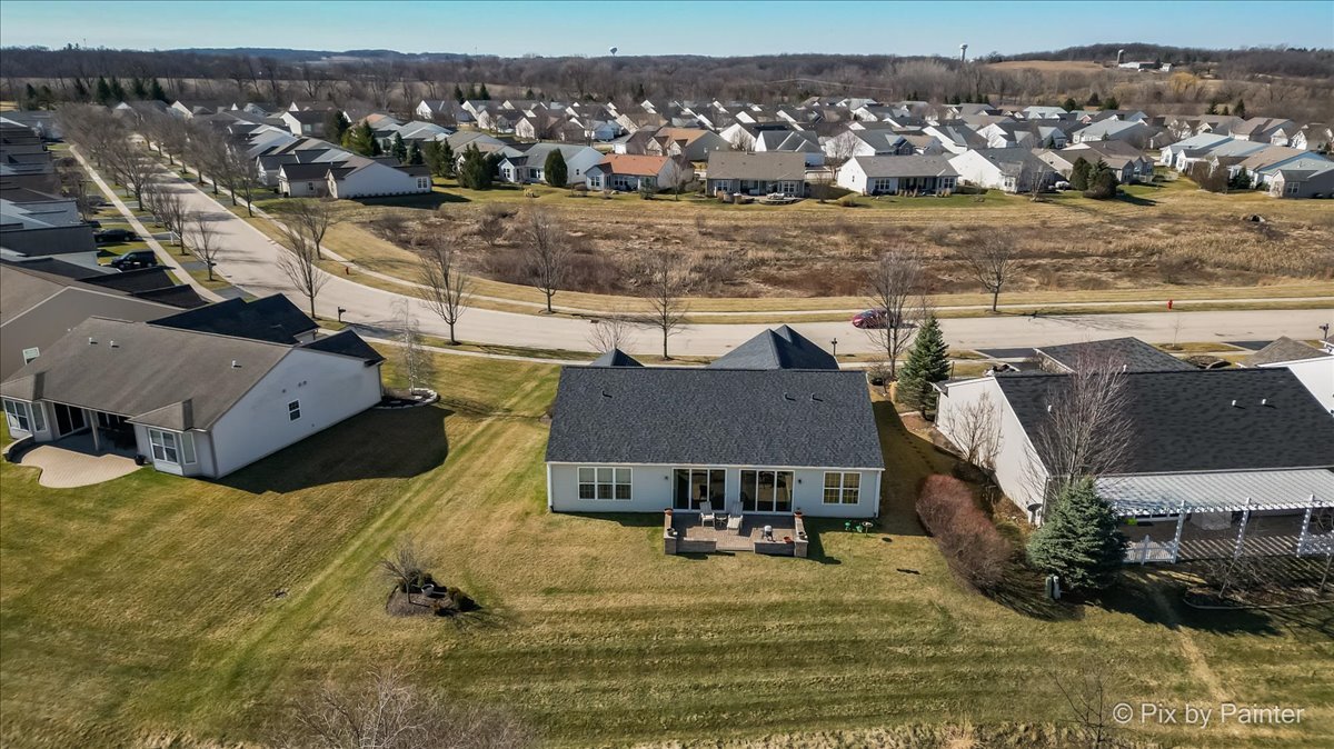 12290 Russet Lane Huntley, IL 60142 - Photo 37 of 38 an aerial view of residential houses with outdoor space