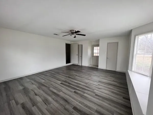 $1,400 | 208 North 36th Street, Corsicana, TX 75110