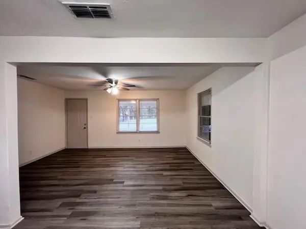 $1,400 | 208 North 36th Street, Corsicana, TX 75110