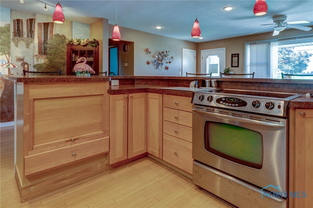 9055 Dutch Road Waterville, OH 43566 - Photo 18 of 35 Gallery Image 18