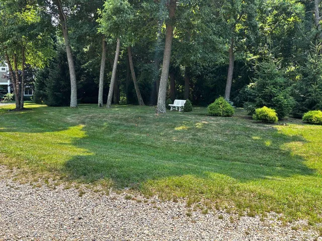 $195,000 | 6454 Sweetbriar Court, Sawyer, MI 49125