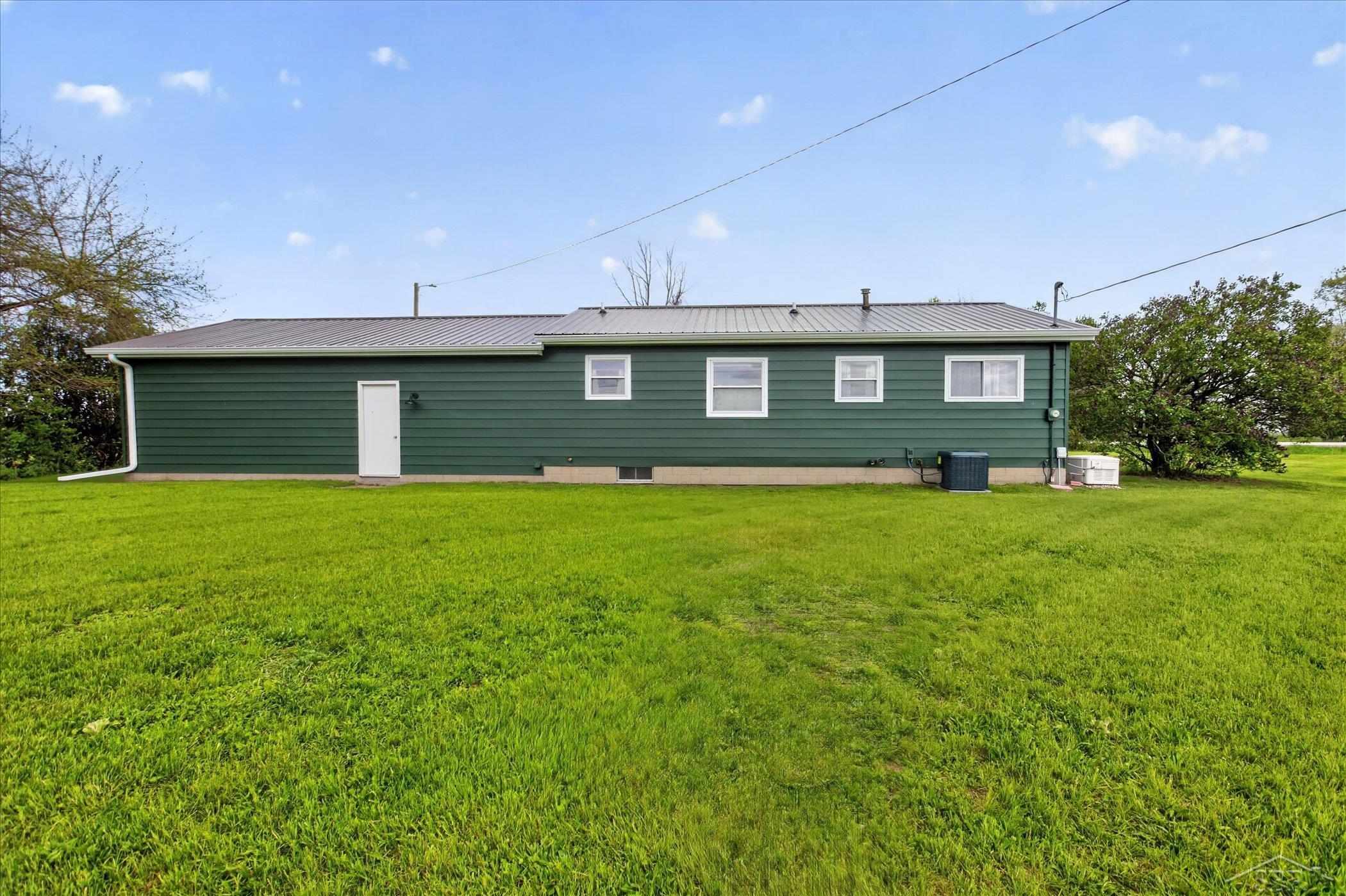 4265 Bay Park Road Unionville, MI 48767 - Photo 28 of 40