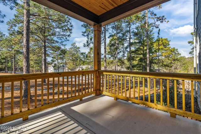 $595,000 | 101 Douglas Drive, West End, NC 27376