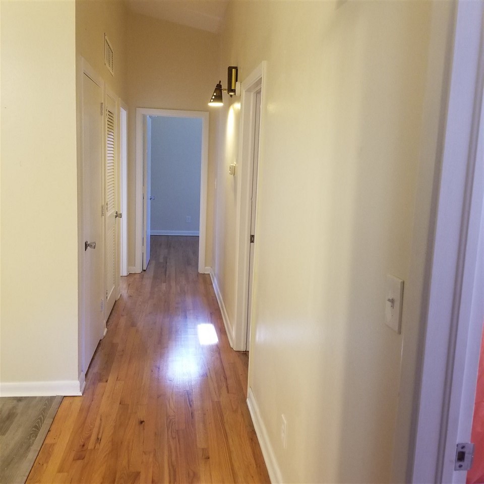 2110 Ridgetop Drive Tallahassee, FL 32303 - Photo 5 of 12 Gallery Image 5