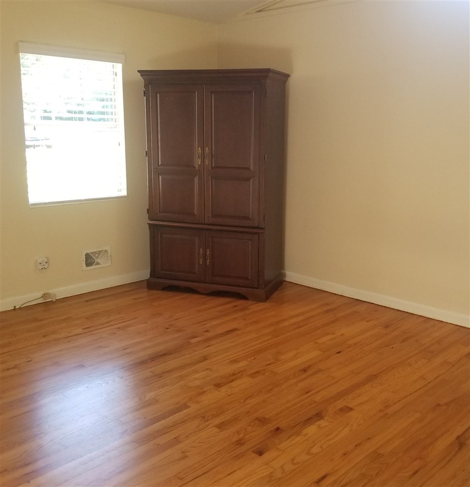 2110 Ridgetop Drive Tallahassee, FL 32303 - Photo 6 of 12 Gallery Image 6