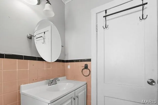 $250,000 | 8908 West Pendleton Avenue, St. Louis, MO 63144