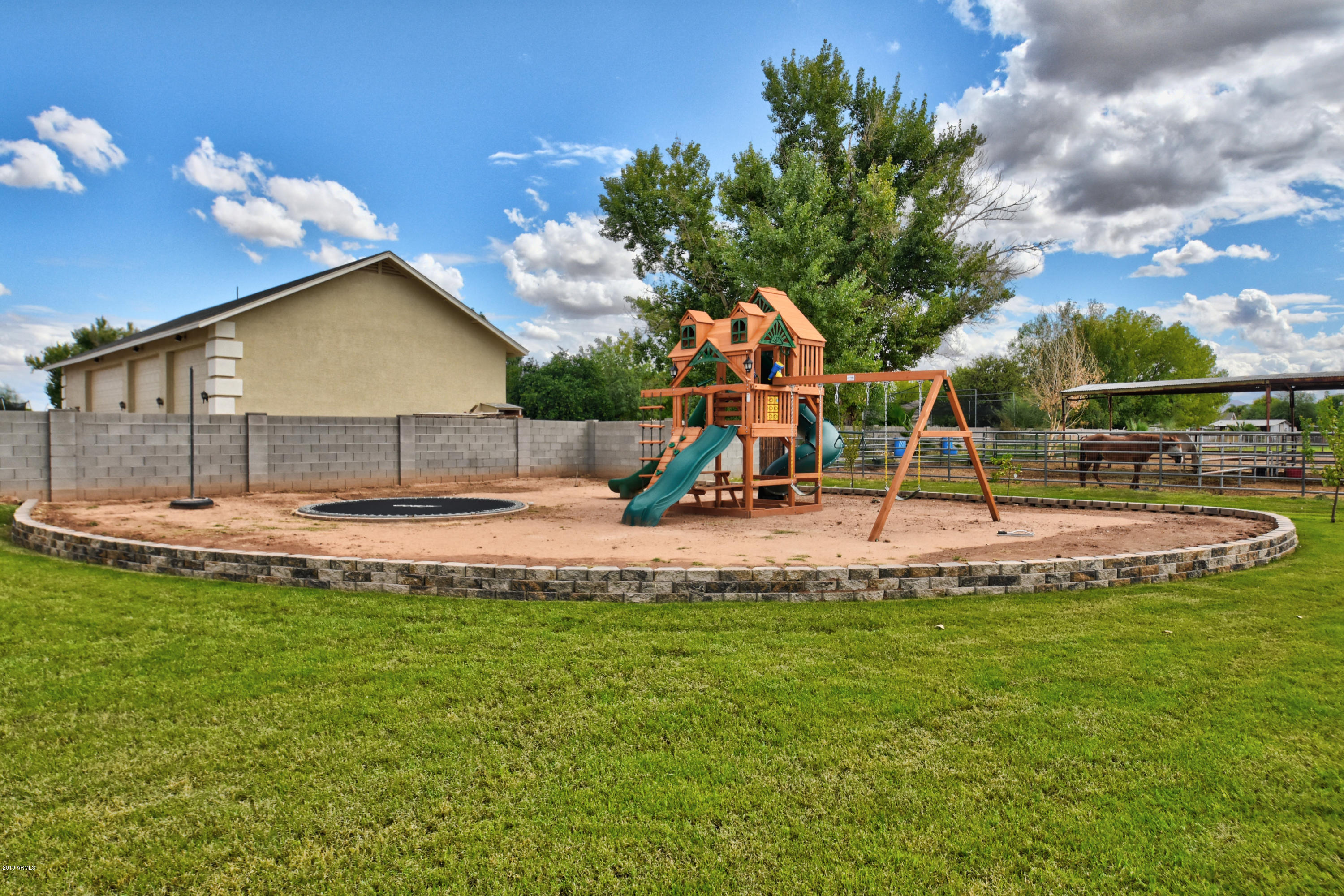 16529 South Greenfield Road Gilbert, AZ 85295 - Photo 8 of 19 11_dsc_7766_67_68_69_70