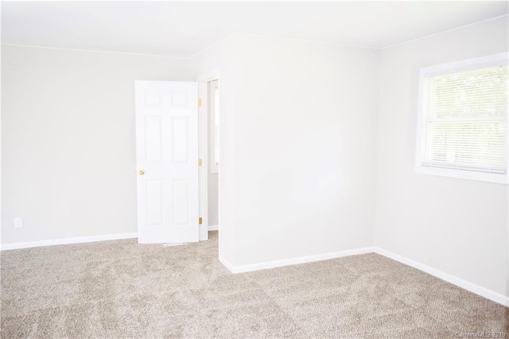 5418 Crawford Road Fort Lawn, SC 29714 - Photo 12 of 17 Gallery Image 12