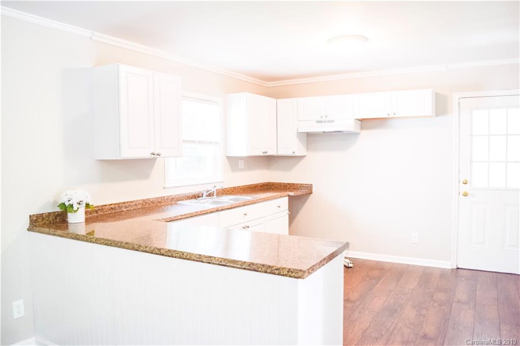 5418 Crawford Road Fort Lawn, SC 29714 - Photo 9 of 17 Gallery Image 9