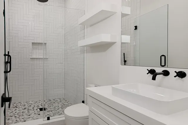 $840,000 | 6620 Farm To Market 3081, Willis, TX 77378