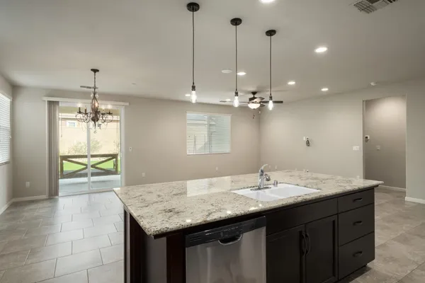 $579,000 | 1565 North Kaweah Avenue, Clovis, CA 93619