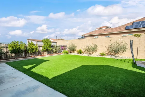 $579,000 | 1565 North Kaweah Avenue, Clovis, CA 93619