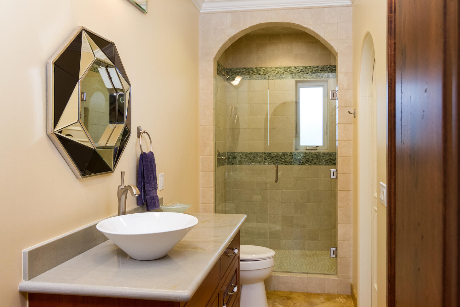 304 Cummings Road Santa Paula, CA 93060 - Photo 22 of 36 304 Cummings Rd-MLS_Size-032-42-Bathroom