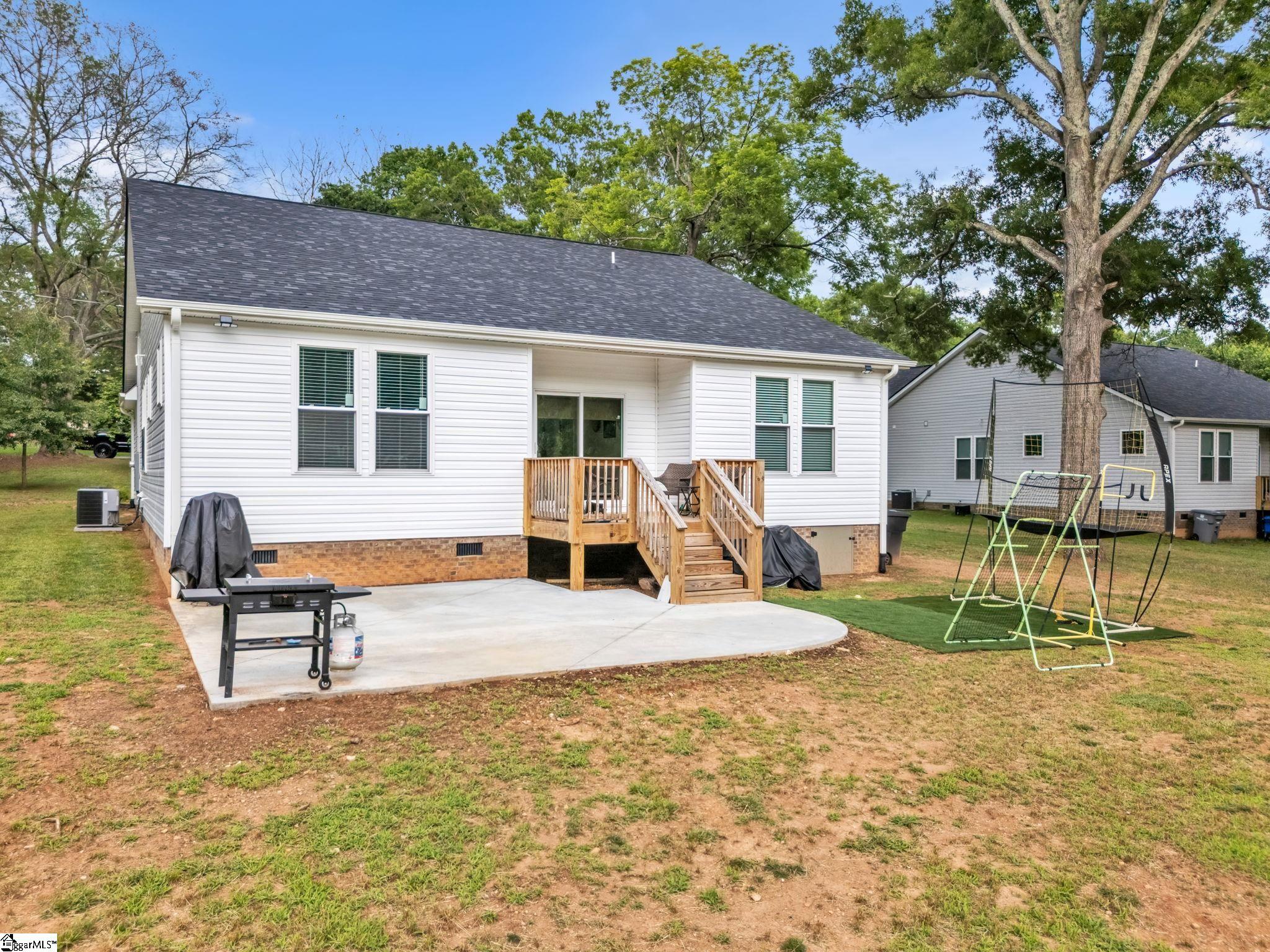 404 Burrell Street Pendleton, SC 29670 - Photo 25 of 33