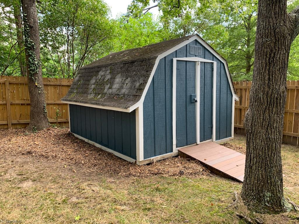 413 Rockspring Road High Point, NC 27262 - Photo 23 of 25 Gallery Image 23