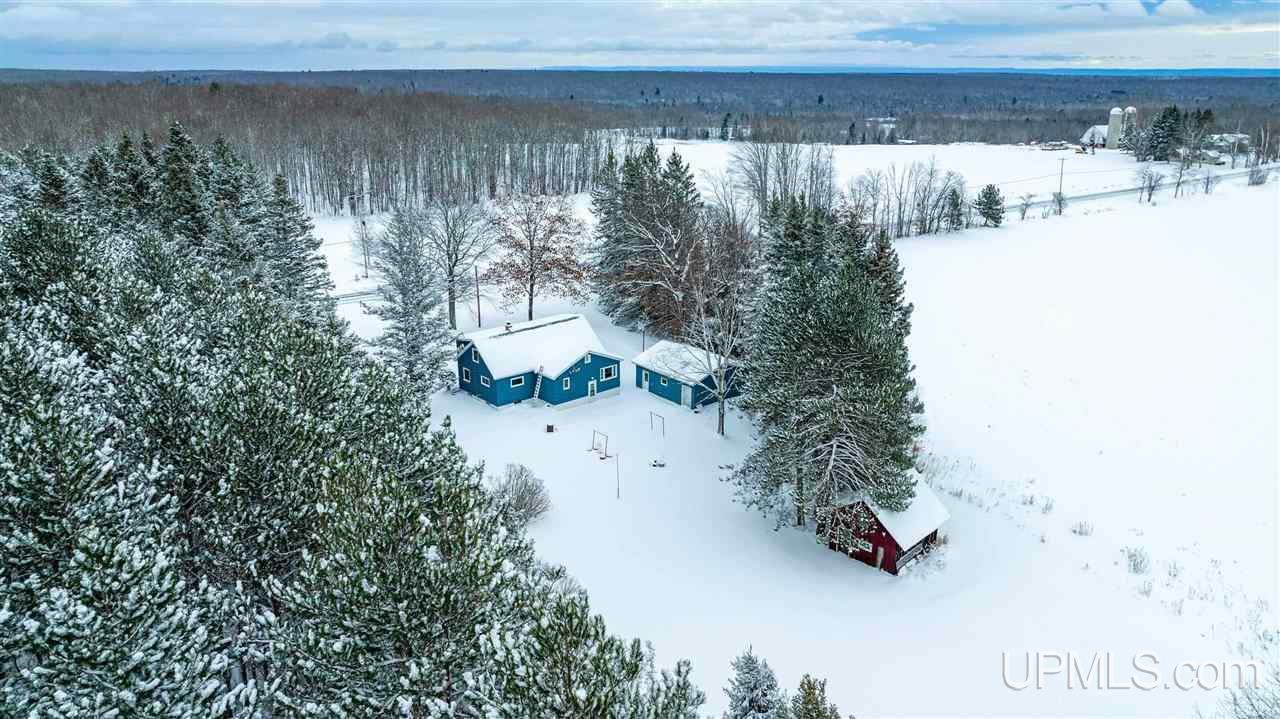 37321 Tapiola Road Chassell, MI 49916 - Photo 6 of 50 Gallery Image 6