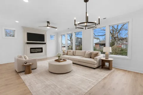 $750,000 | 6300 B American Court, Nashville, TN 37209