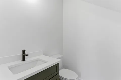 $750,000 | 6300 B American Court, Nashville, TN 37209