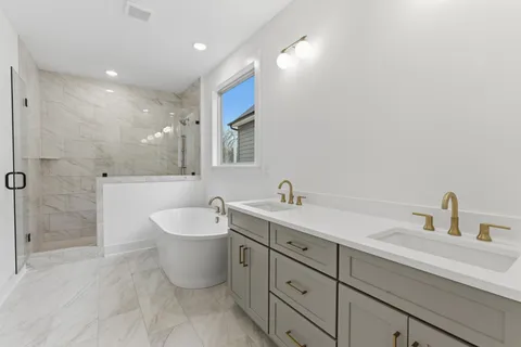 $750,000 | 6300 B American Court, Nashville, TN 37209