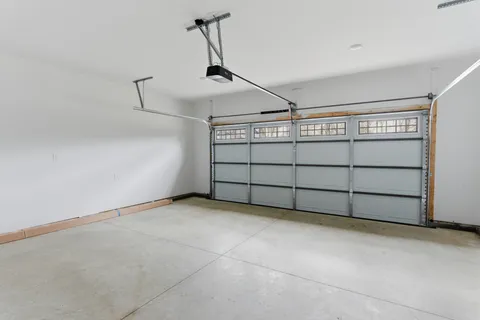 $750,000 | 6300 B American Court, Nashville, TN 37209