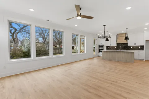 $750,000 | 6300 B American Court, Nashville, TN 37209