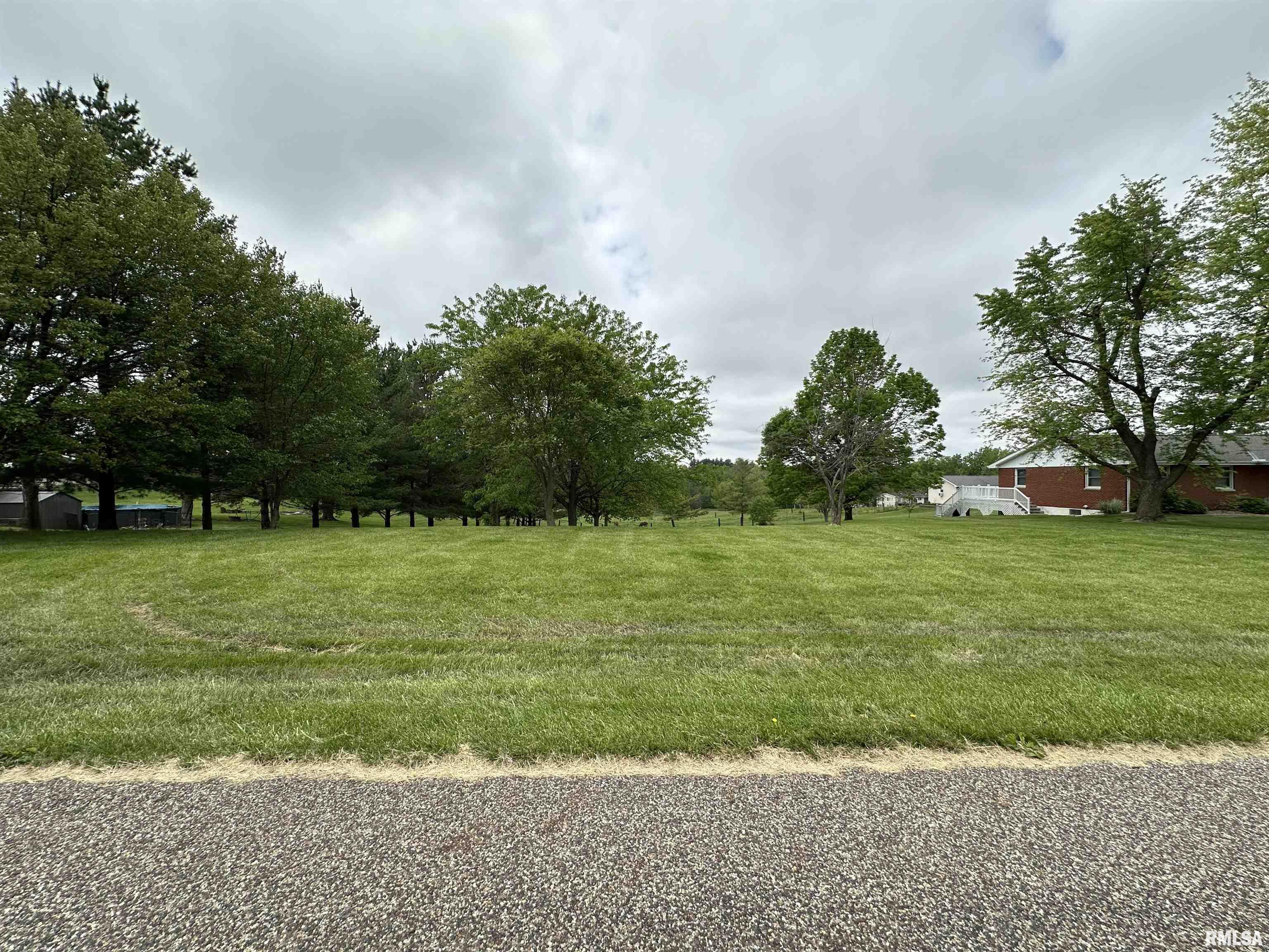 1030 Maas Road Quincy, IL 62305 - Photo 4 of 7 Gallery Image 4
