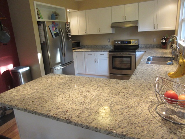 69419 Saxon Drive Romeo, MI 48065 - Photo 13 of 44 31330621-12.JPG