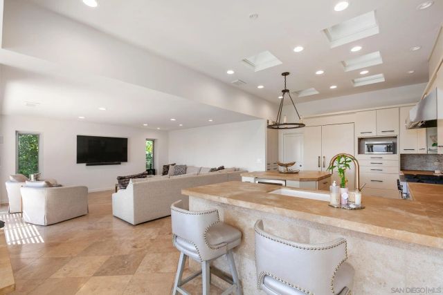 $4,300,000 | 14817 Arroyo Rosita, Rancho Santa Fe, CA 92014