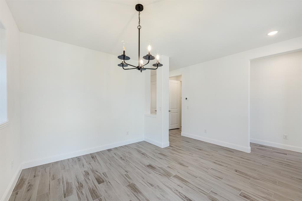 1073 Raptor Road Alvarado, TX 76009 - Photo 6 of 40
