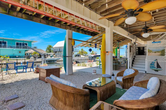 $1,199,000 | 31135 Hollerich Drive, Big Pine Key, FL 33043