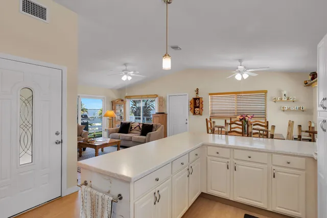 $1,199,000 | 31135 Hollerich Drive, Big Pine Key, FL 33043