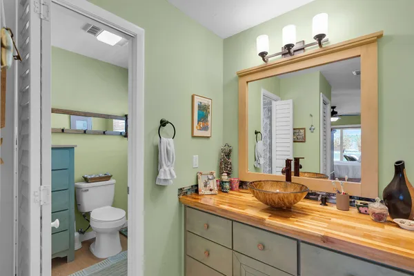 a view of a workspace with furniture