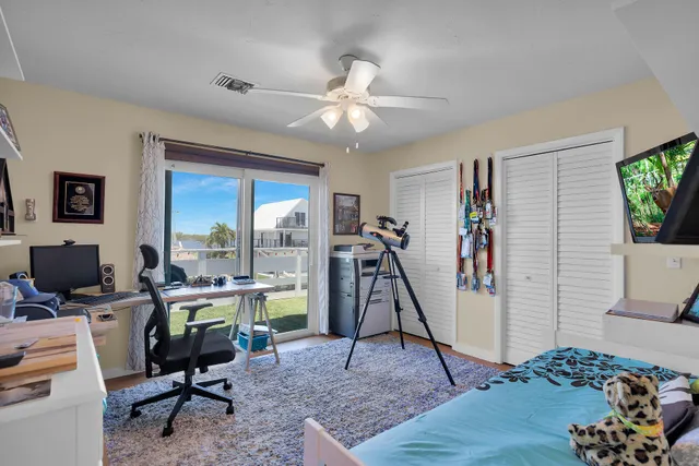 $1,199,000 | 31135 Hollerich Drive, Big Pine Key, FL 33043