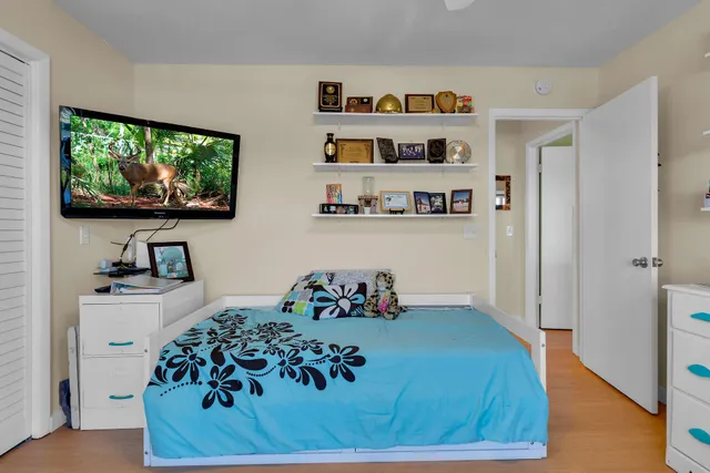 $1,199,000 | 31135 Hollerich Drive, Big Pine Key, FL 33043